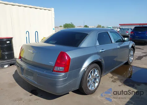 2007 Chrysler 300 из США, поврежденный, VIN 2C3LA43R17H678312